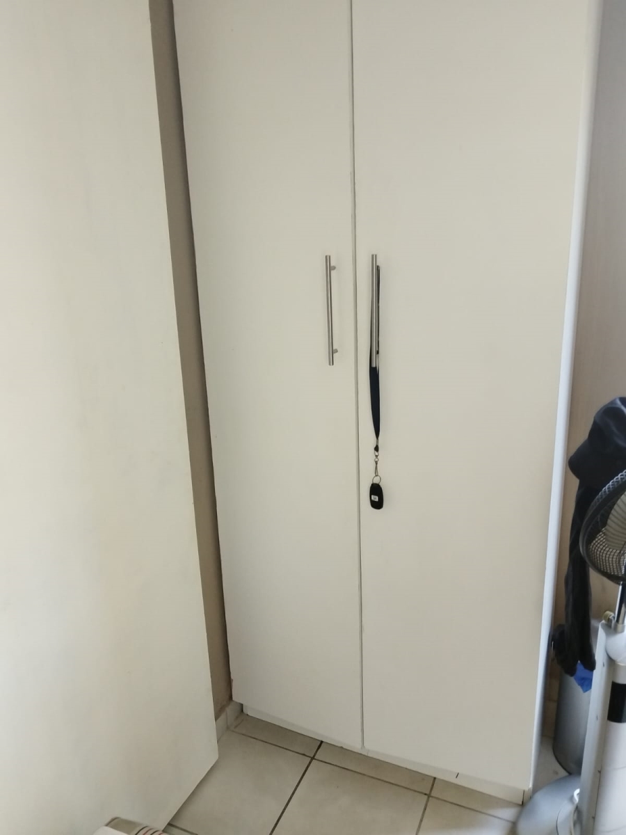 2 Bedroom Property for Sale in Electric City Western Cape